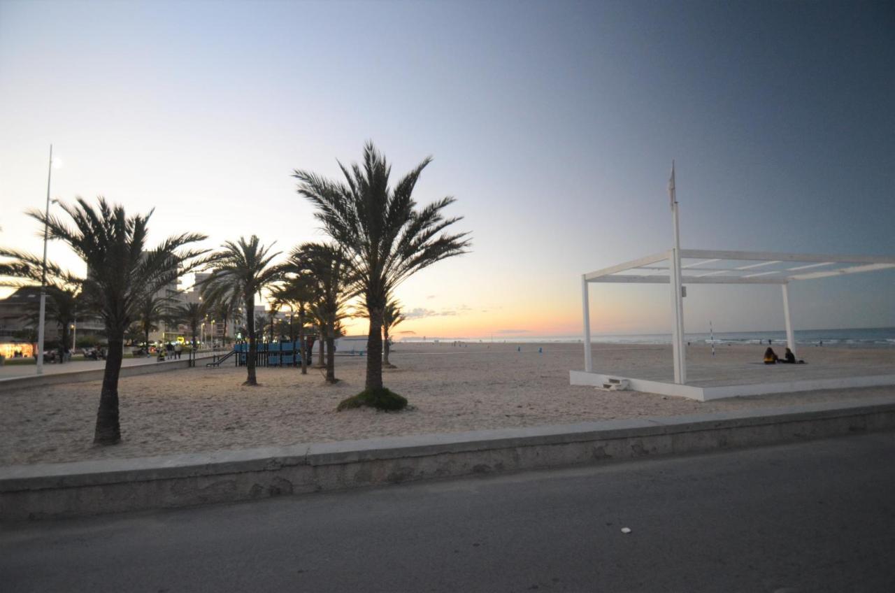 Apartamento Playa & Port Gandia Solo Familias ภายนอก รูปภาพ